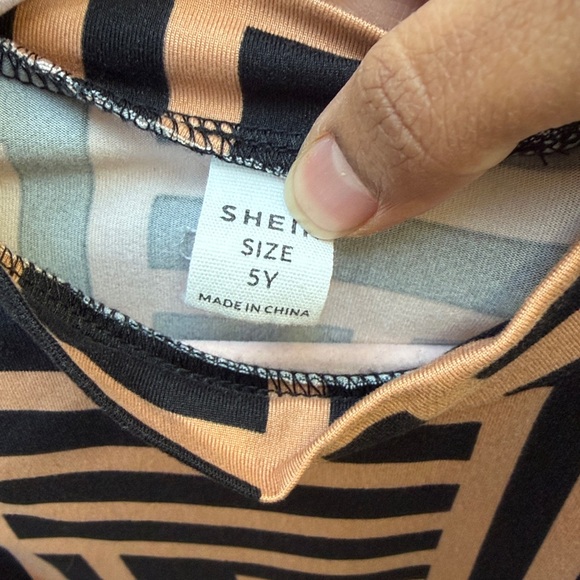 SHEIN Black and Tan Geometric Long Sleeve Dress Size 5 - Picture 2 of 3